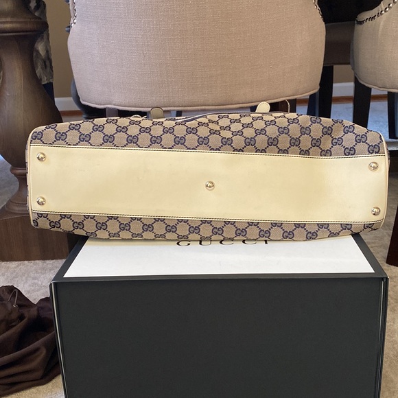Vintage Gucci Bag - Picture 4 of 9